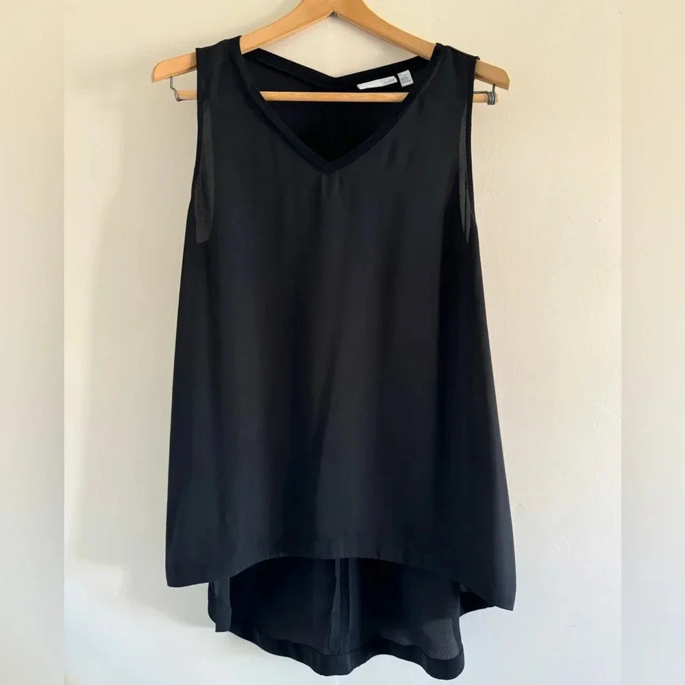 14th & Union Black Sleeveless V-Neck Hi-Lo Top - Medium Tank Top Women's Blouse